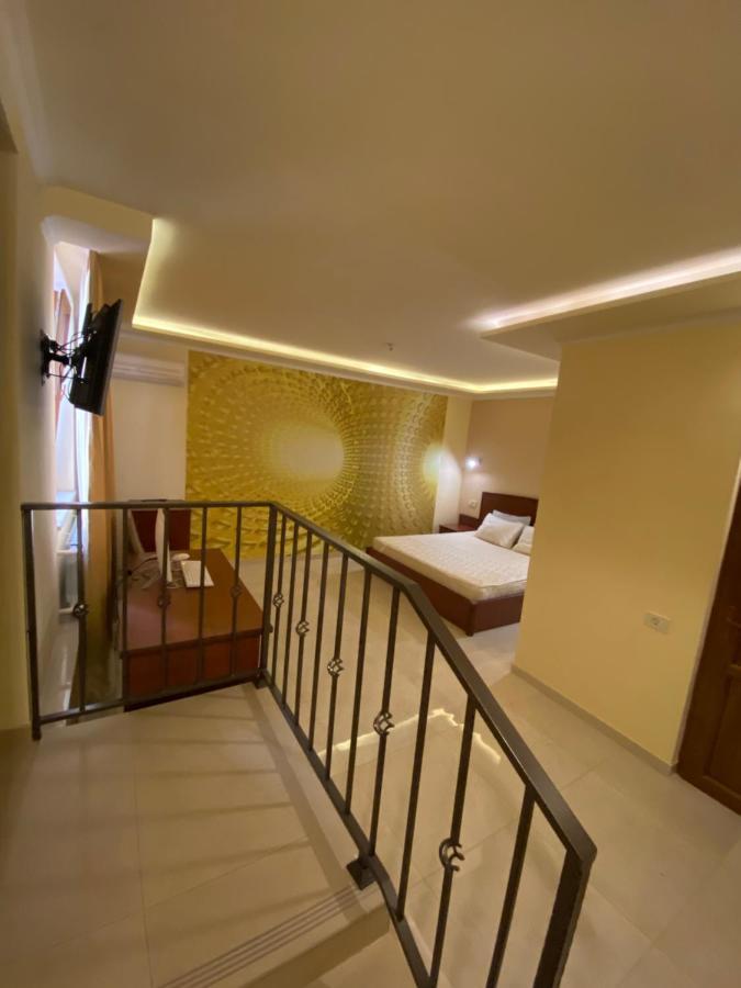 Your Home Ереван Экстерьер фото