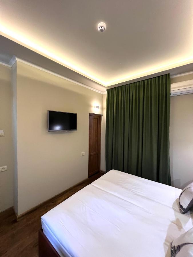 Your Home Ереван Экстерьер фото