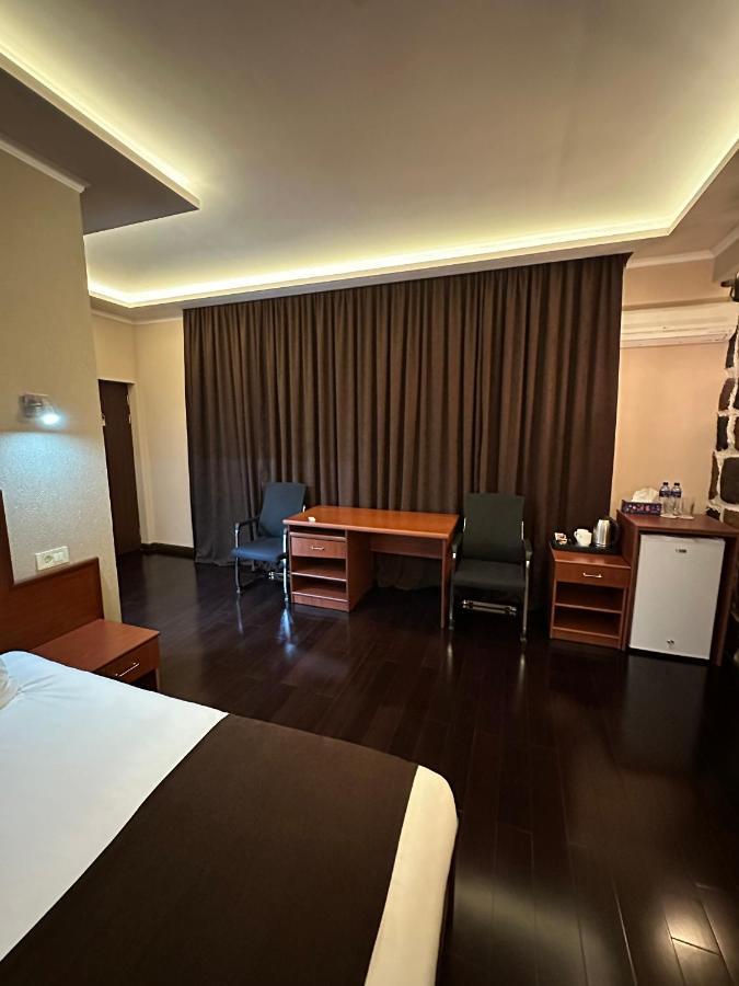 Your Home Ереван Экстерьер фото